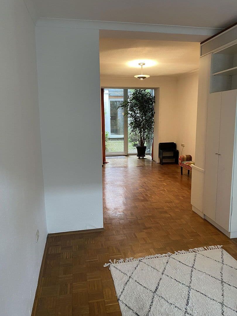 Prodej domu 156 m², pozemek 149 m², Köln, Severní Porýní-Vestfálsko Prodej domu 156 m², pozemek 149 m², Köln, Severní Porýní-Vestfálsko