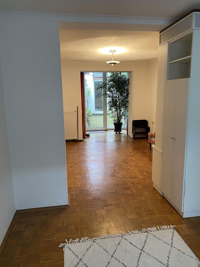 Prodej domu 156 m², pozemek 149 m², Köln, Severní Porýní-Vestfálsko Prodej domu 156 m², pozemek 149 m², Köln, Severní Porýní-Vestfálsko
