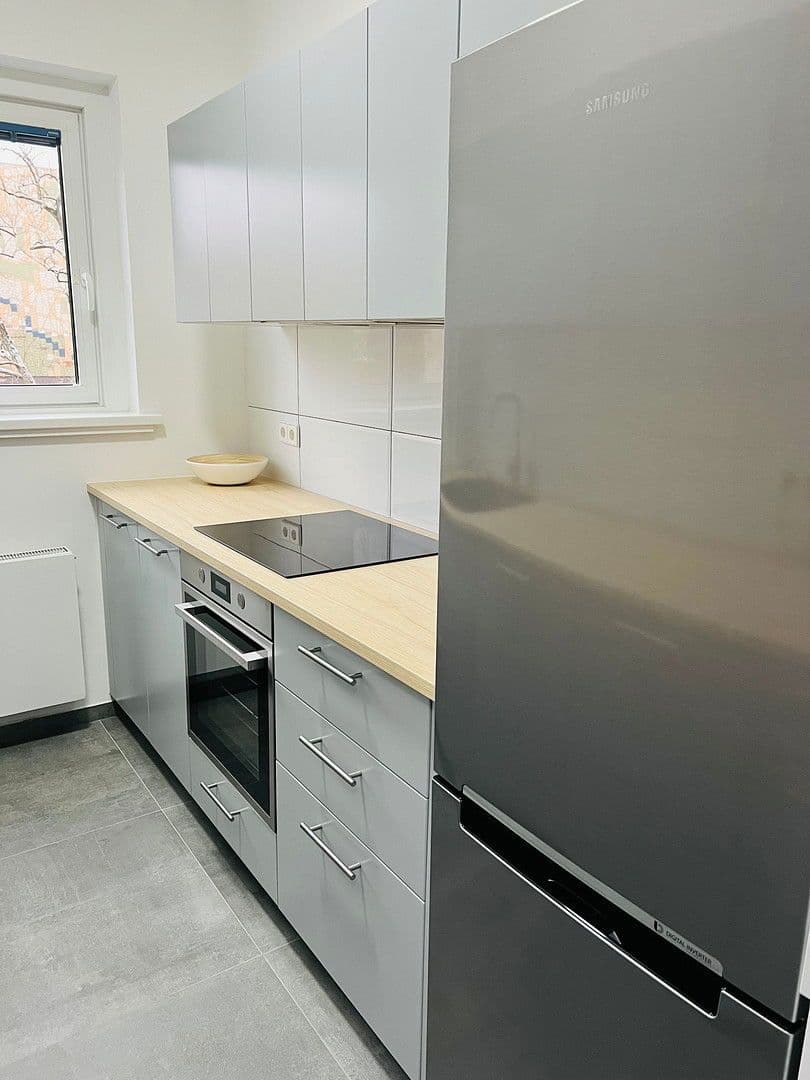 Pronájem bytu 2+1 62 m², Waldstr. 53, Berlin, Berlín Pronájem bytu 2+1 62 m², Waldstr. 53, Berlin, Berlín