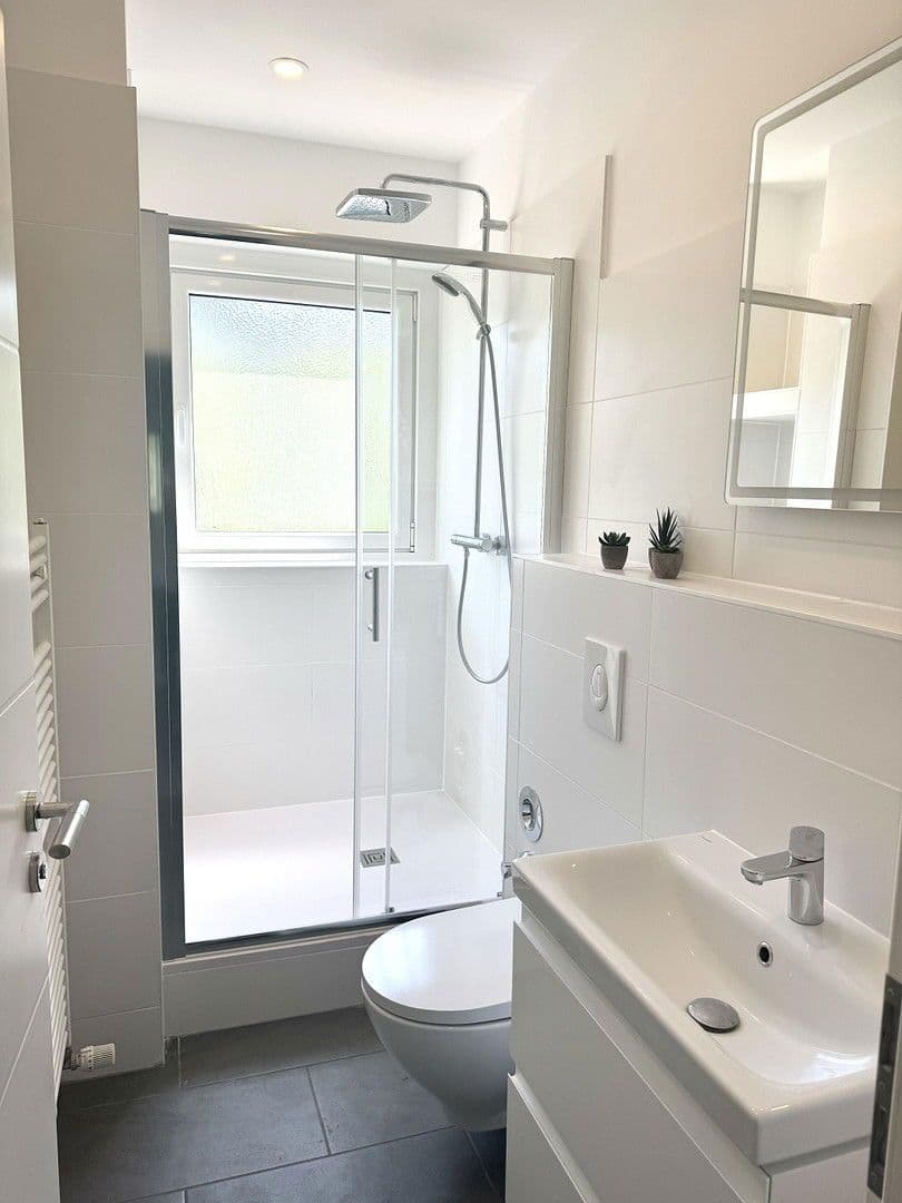 Pronájem bytu 2+1 62 m², Waldstr. 53, Berlin, Berlín Pronájem bytu 2+1 62 m², Waldstr. 53, Berlin, Berlín