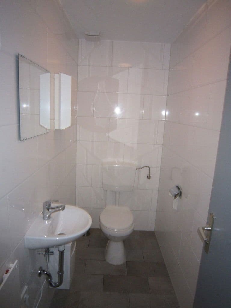 Pronájem nebytového prostoru 2.200 m², Hermeskeil, Porýní-Falc Pronájem nebytového prostoru 2.200 m², Hermeskeil, Porýní-Falc