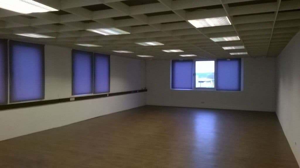 Pronájem nebytového prostoru 2.200 m², Hermeskeil, Porýní-Falc Pronájem nebytového prostoru 2.200 m², Hermeskeil, Porýní-Falc