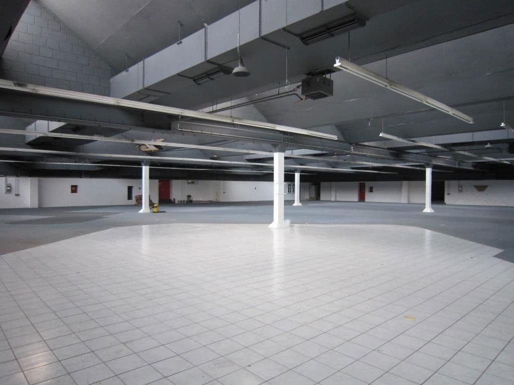 Pronájem nebytového prostoru 2.200 m², Hermeskeil, Porýní-Falc Pronájem nebytového prostoru 2.200 m², Hermeskeil, Porýní-Falc
