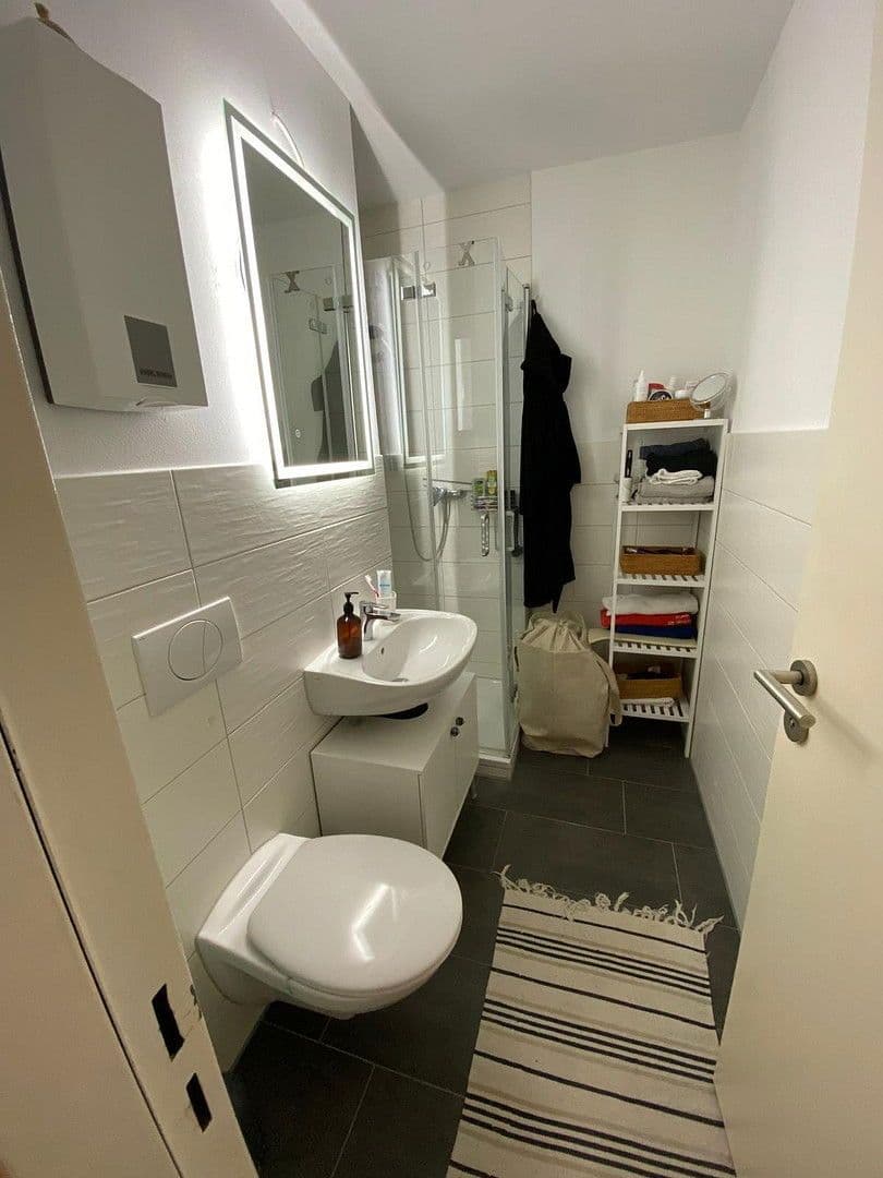 Pronájem bytu 1+1 32 m², Augsburg, Bavorsko Pronájem bytu 1+1 32 m², Augsburg, Bavorsko