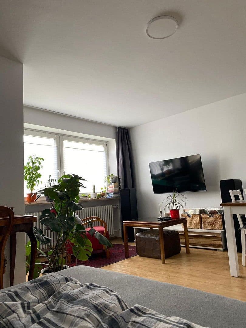 Pronájem bytu 1+1 32 m², Augsburg, Bavorsko Pronájem bytu 1+1 32 m², Augsburg, Bavorsko