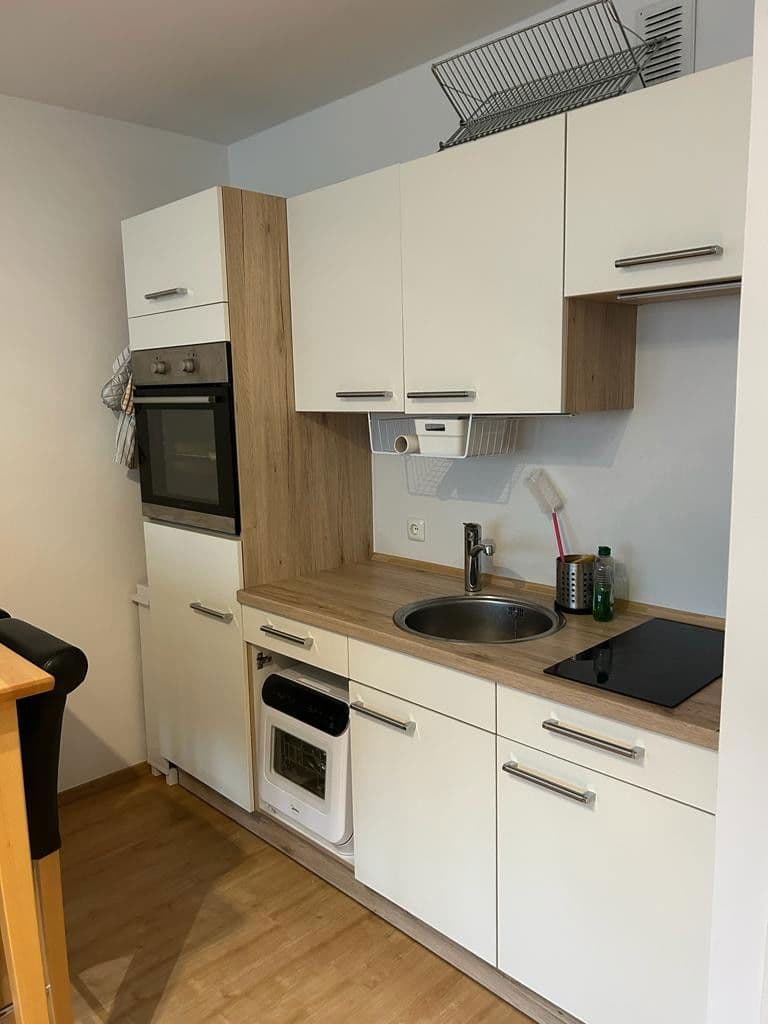 Pronájem bytu 1+1 32 m², Augsburg, Bavorsko Pronájem bytu 1+1 32 m², Augsburg, Bavorsko