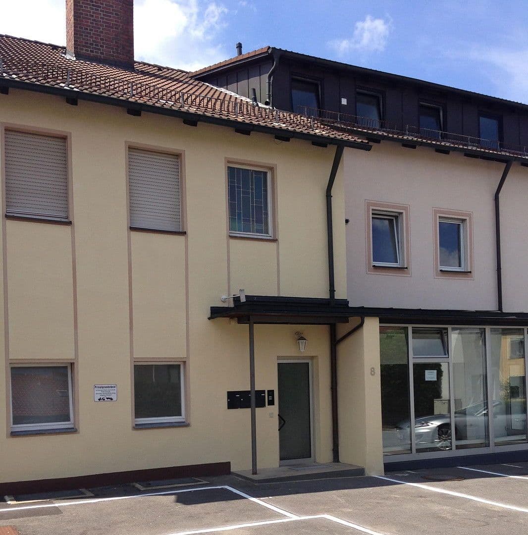 Pronájem bytu 5+1 136 m², Uhlandstraße 8, Sulzbach-Rosenberg, Bavorsko Pronájem bytu 5+1 136 m², Uhlandstraße 8, Sulzbach-Rosenberg, Bavorsko