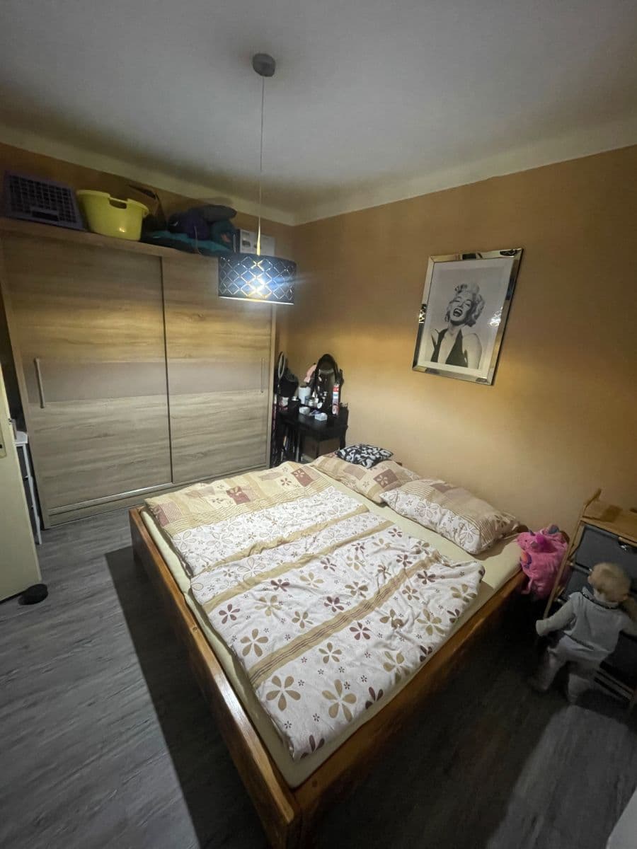 Prodej bytu 3+1 96 m², Poschoďová, Vyšší Brod, Jihočeský kraj Prodej bytu 3+1 96 m², Poschoďová, Vyšší Brod, Jihočeský kraj