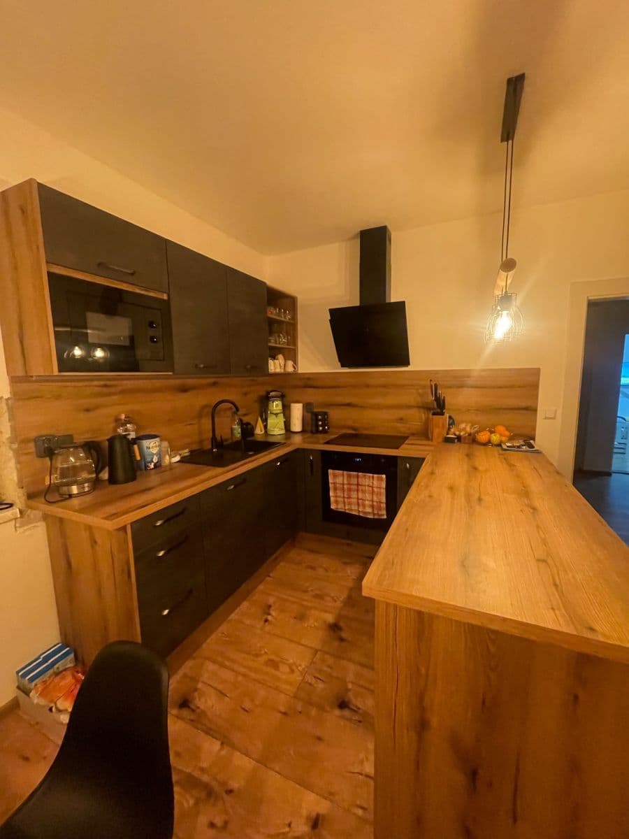 Prodej bytu 3+1 96 m², Poschoďová, Vyšší Brod, Jihočeský kraj Prodej bytu 3+1 96 m², Poschoďová, Vyšší Brod, Jihočeský kraj