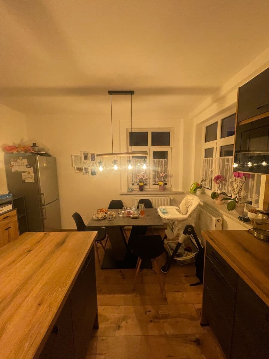 Prodej bytu 3+1 96 m², Poschoďová, Vyšší Brod, Jihočeský kraj Prodej bytu 3+1 96 m², Poschoďová, Vyšší Brod, Jihočeský kraj