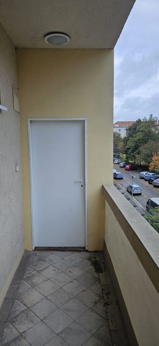 Pronájem bytu 2+kk 45 m², Humpolecká, Praha, Praha Pronájem bytu 2+kk 45 m², Humpolecká, Praha, Praha