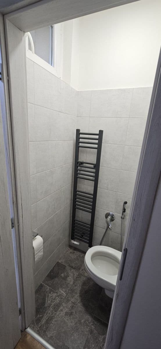 Pronájem bytu 2+kk 45 m², Humpolecká, Praha, Praha Pronájem bytu 2+kk 45 m², Humpolecká, Praha, Praha