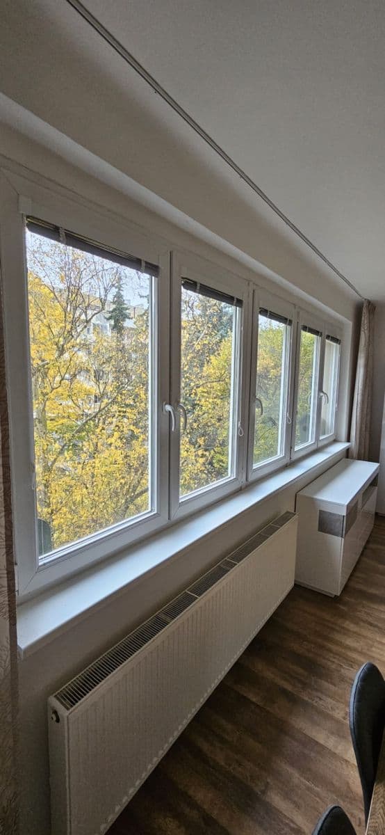 Pronájem bytu 2+kk 45 m², Humpolecká, Praha, Praha Pronájem bytu 2+kk 45 m², Humpolecká, Praha, Praha