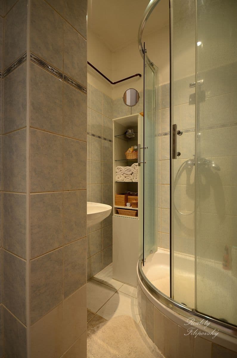 Prodej bytu 2+kk 29 m², Důlce, Ústí nad Labem, Ústecký kraj Prodej bytu 2+kk 29 m², Důlce, Ústí nad Labem, Ústecký kraj