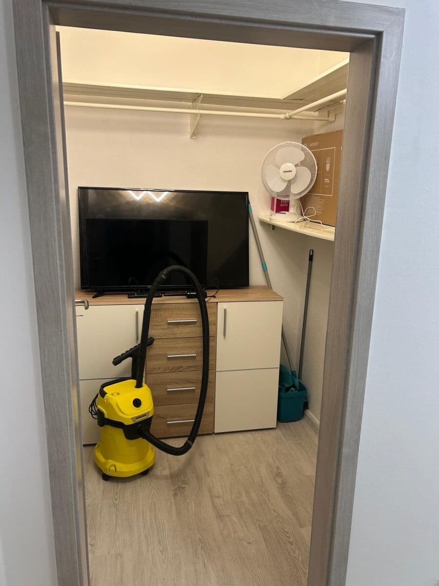 Pronájem bytu 2+1 65 m², V křovinách, Olomouc, Olomoucký kraj Pronájem bytu 2+1 65 m², V křovinách, Olomouc, Olomoucký kraj