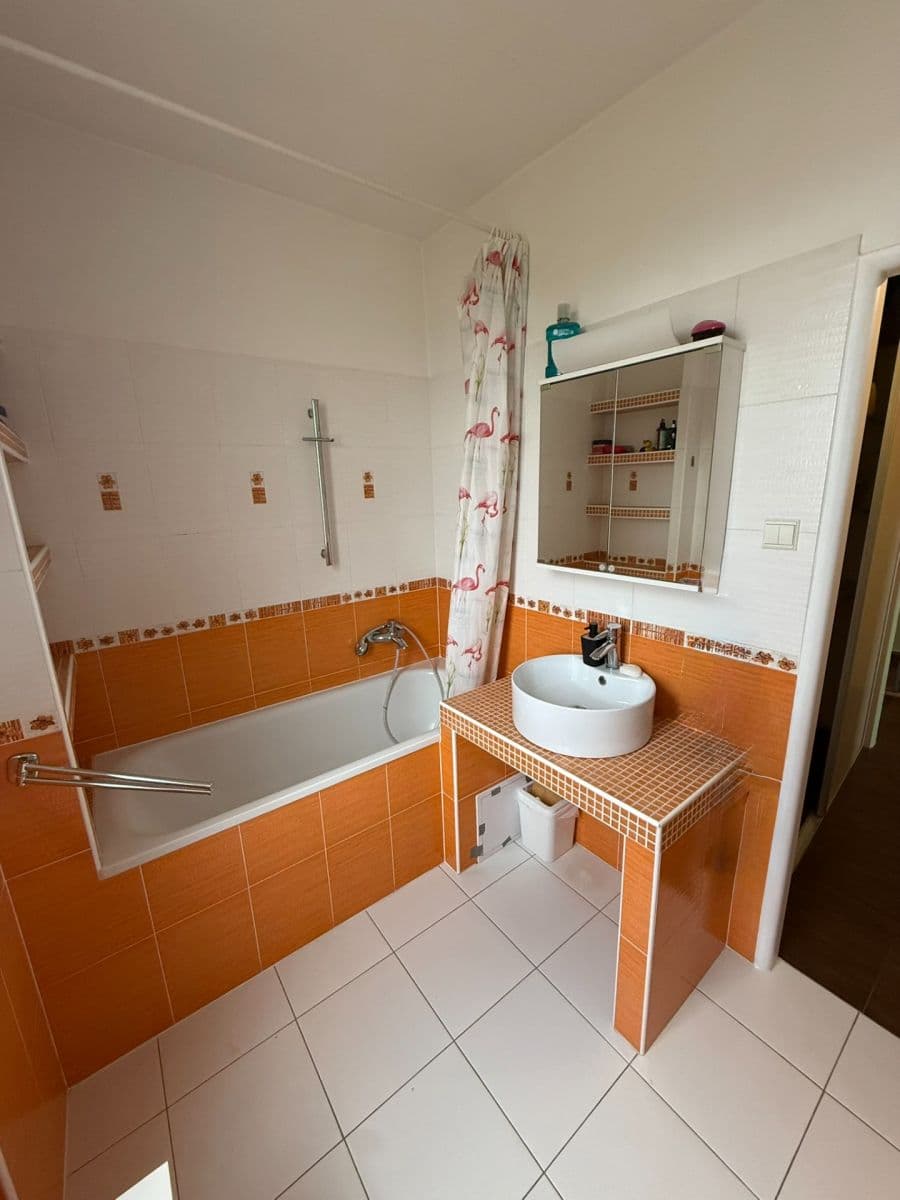 Pronájem bytu 3+1 78 m², Břežany II, Středočeský kraj Pronájem bytu 3+1 78 m², Břežany II, Středočeský kraj