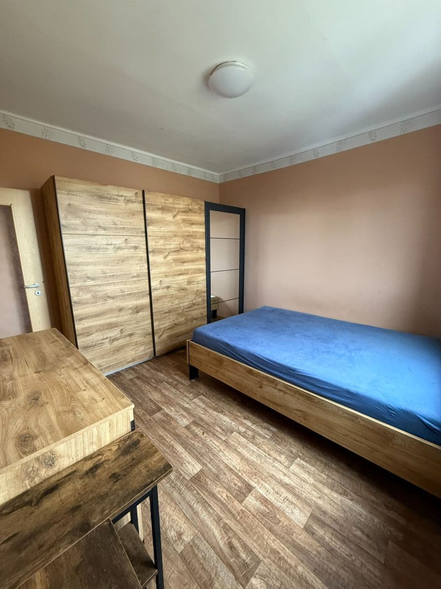 Pronájem bytu 3+1 78 m², Břežany II, Středočeský kraj Pronájem bytu 3+1 78 m², Břežany II, Středočeský kraj