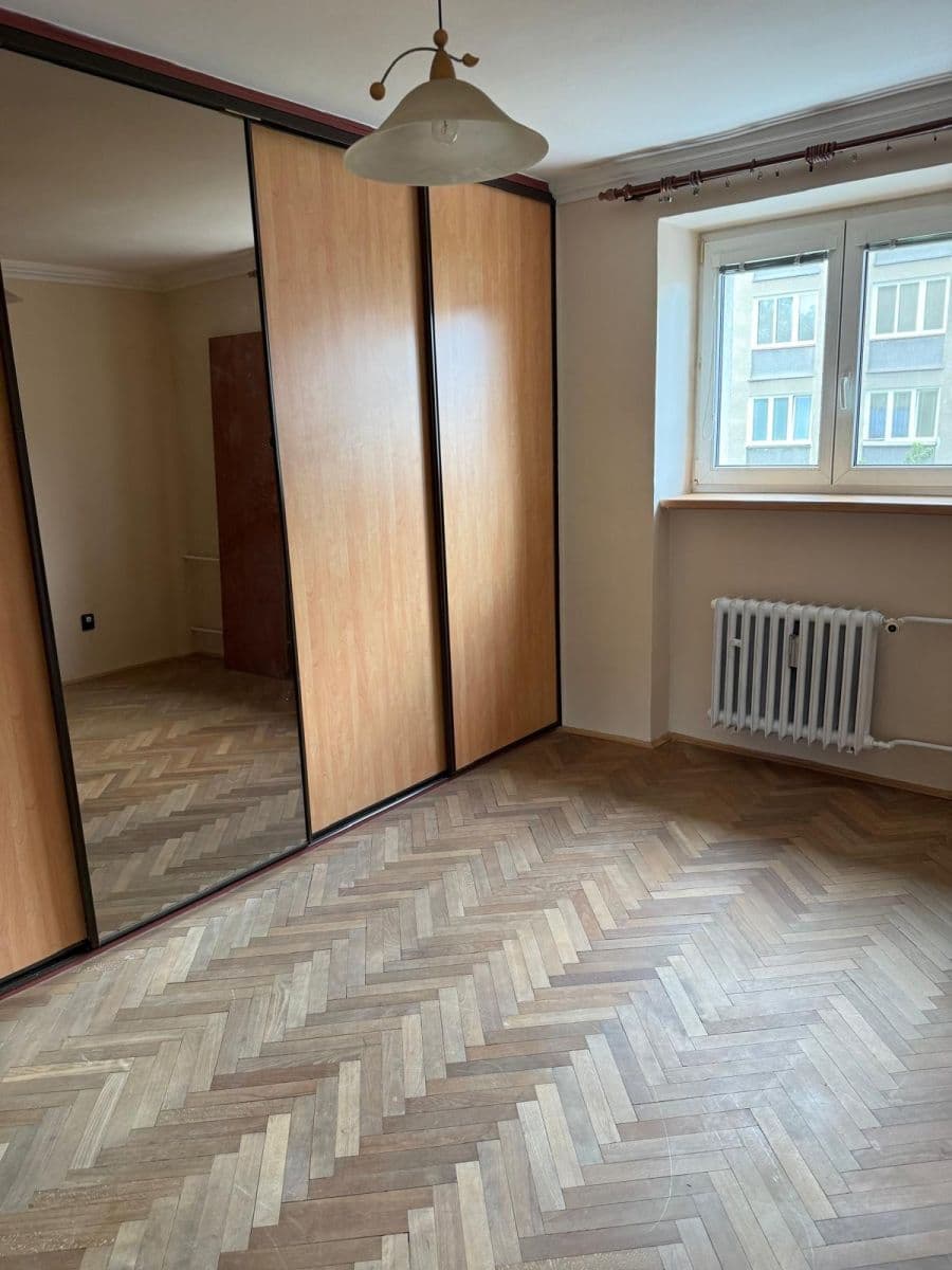 Pronájem bytu 2+1 61 m², Slezská, Sokolov, Karlovarský kraj Pronájem bytu 2+1 61 m², Slezská, Sokolov, Karlovarský kraj