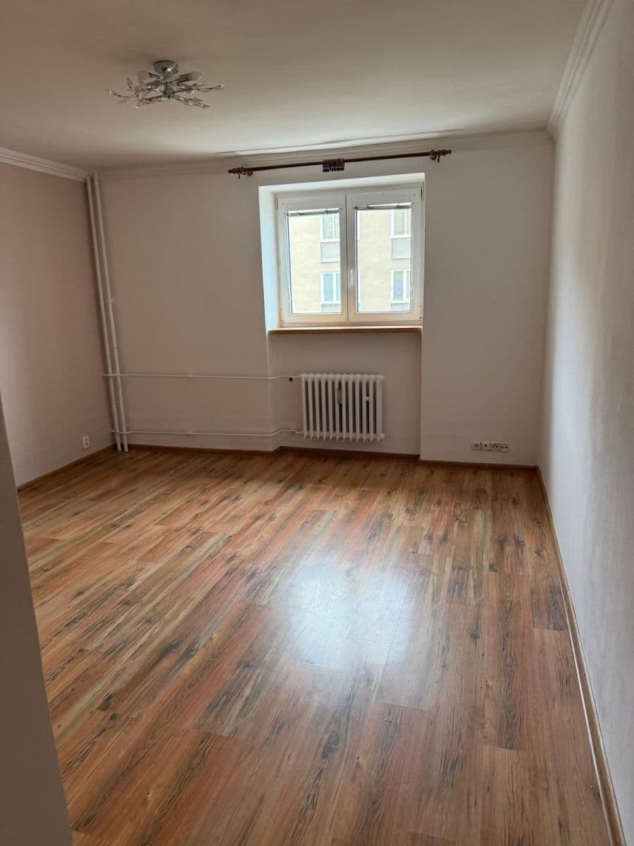 Pronájem bytu 2+1 61 m², Slezská, Sokolov, Karlovarský kraj Pronájem bytu 2+1 61 m², Slezská, Sokolov, Karlovarský kraj