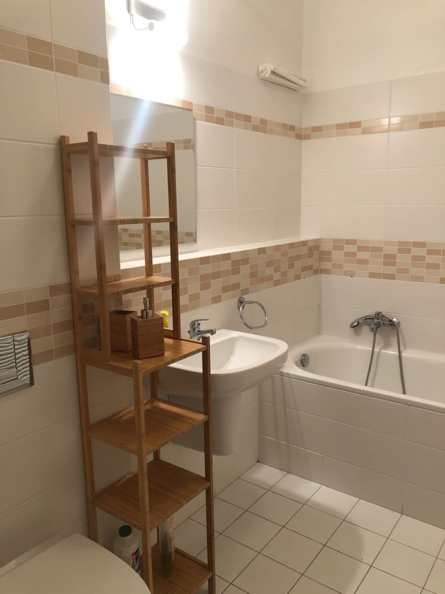 Pronájem bytu 2+kk 57 m², Generála Šišky, Praha, Praha Pronájem bytu 2+kk 57 m², Generála Šišky, Praha, Praha