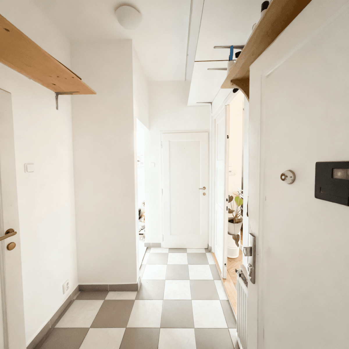 Pronájem bytu 1+1 38 m², V Podhájí, Praha, Praha Pronájem bytu 1+1 38 m², V Podhájí, Praha, Praha