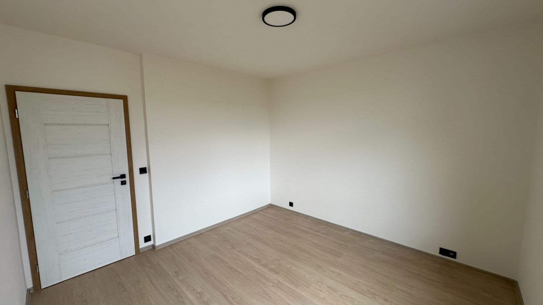 Pronájem bytu 3+1 72 m², Vltavská, Brno, Jihomoravský kraj Pronájem bytu 3+1 72 m², Vltavská, Brno, Jihomoravský kraj