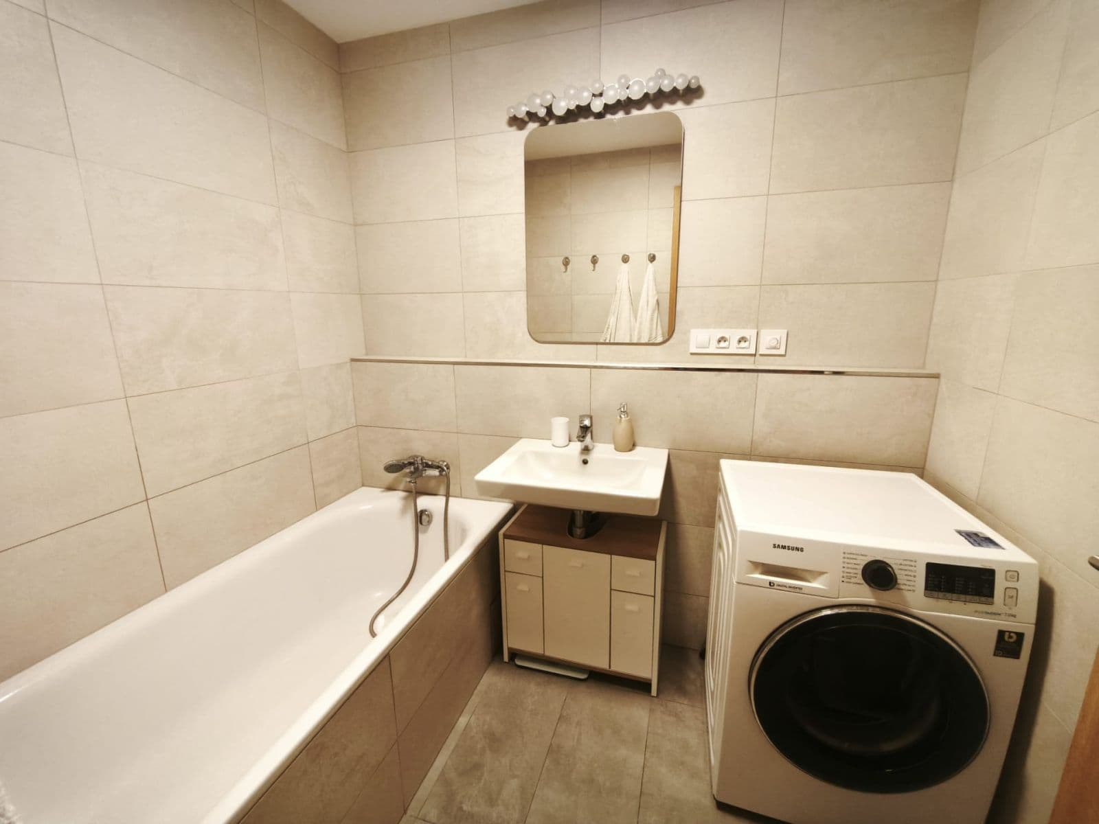 Pronájem bytu 2+kk 56 m², Kačírkova, Praha, Praha Pronájem bytu 2+kk 56 m², Kačírkova, Praha, Praha