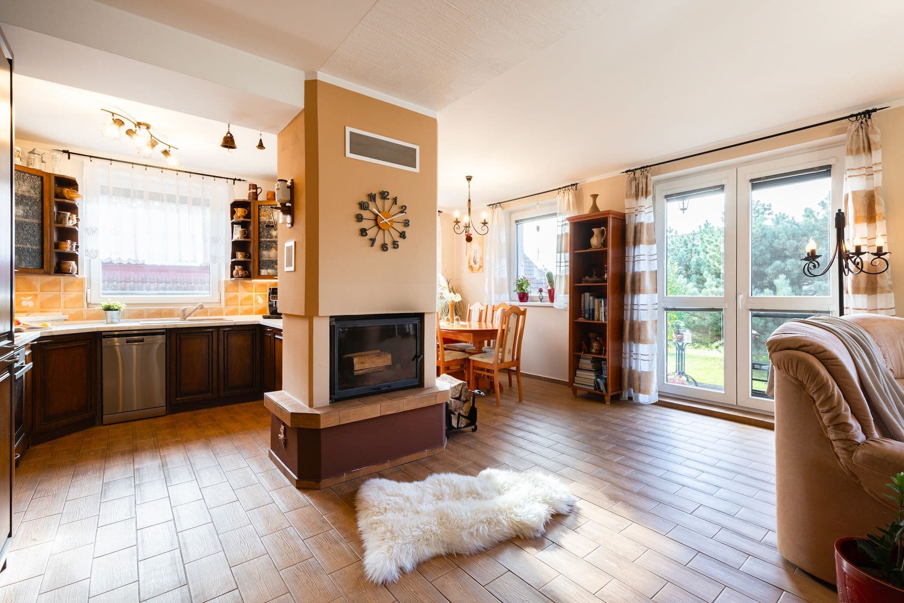 Prodej domu 92 m², pozemek 1.453 m², Benešov, Středočeský kraj Prodej domu 92 m², pozemek 1.453 m², Benešov, Středočeský kraj