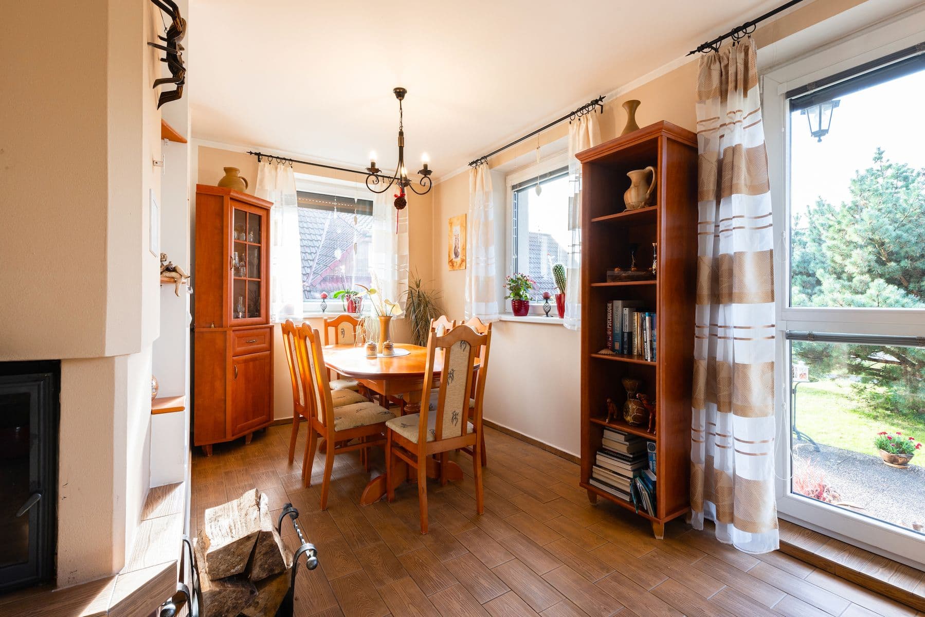 Prodej domu 92 m², pozemek 1.453 m², Benešov, Středočeský kraj Prodej domu 92 m², pozemek 1.453 m², Benešov, Středočeský kraj