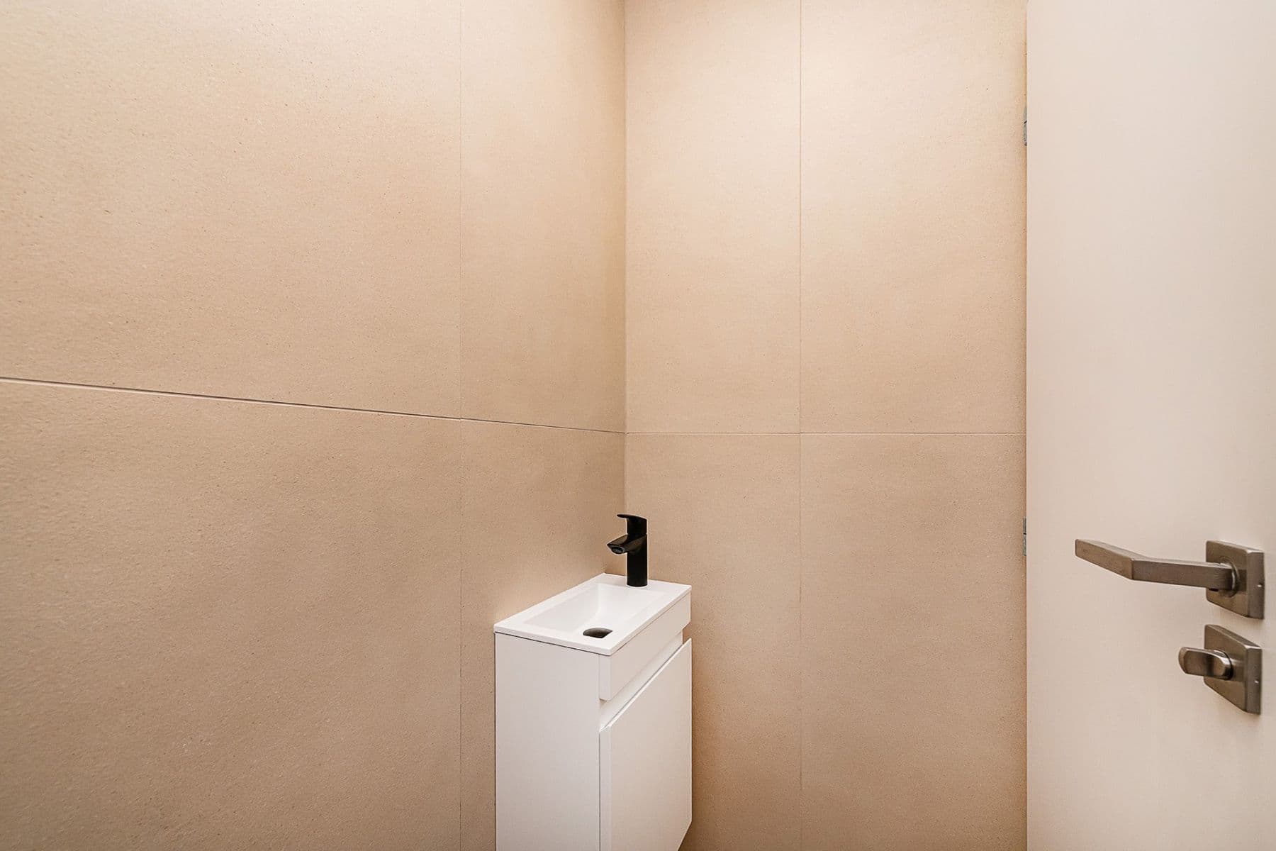 Prodej bytu 2+kk 48 m², Víta Nejedlého, Praha, Praha Prodej bytu 2+kk 48 m², Víta Nejedlého, Praha, Praha