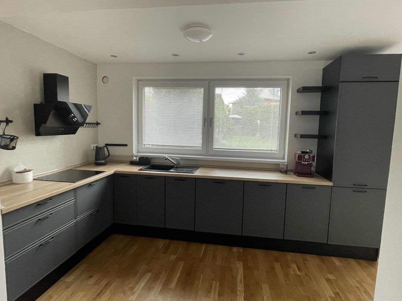 Pronájem bytu 4+kk 90 m², Nad Lesíkem, Praha, Praha Pronájem bytu 4+kk 90 m², Nad Lesíkem, Praha, Praha