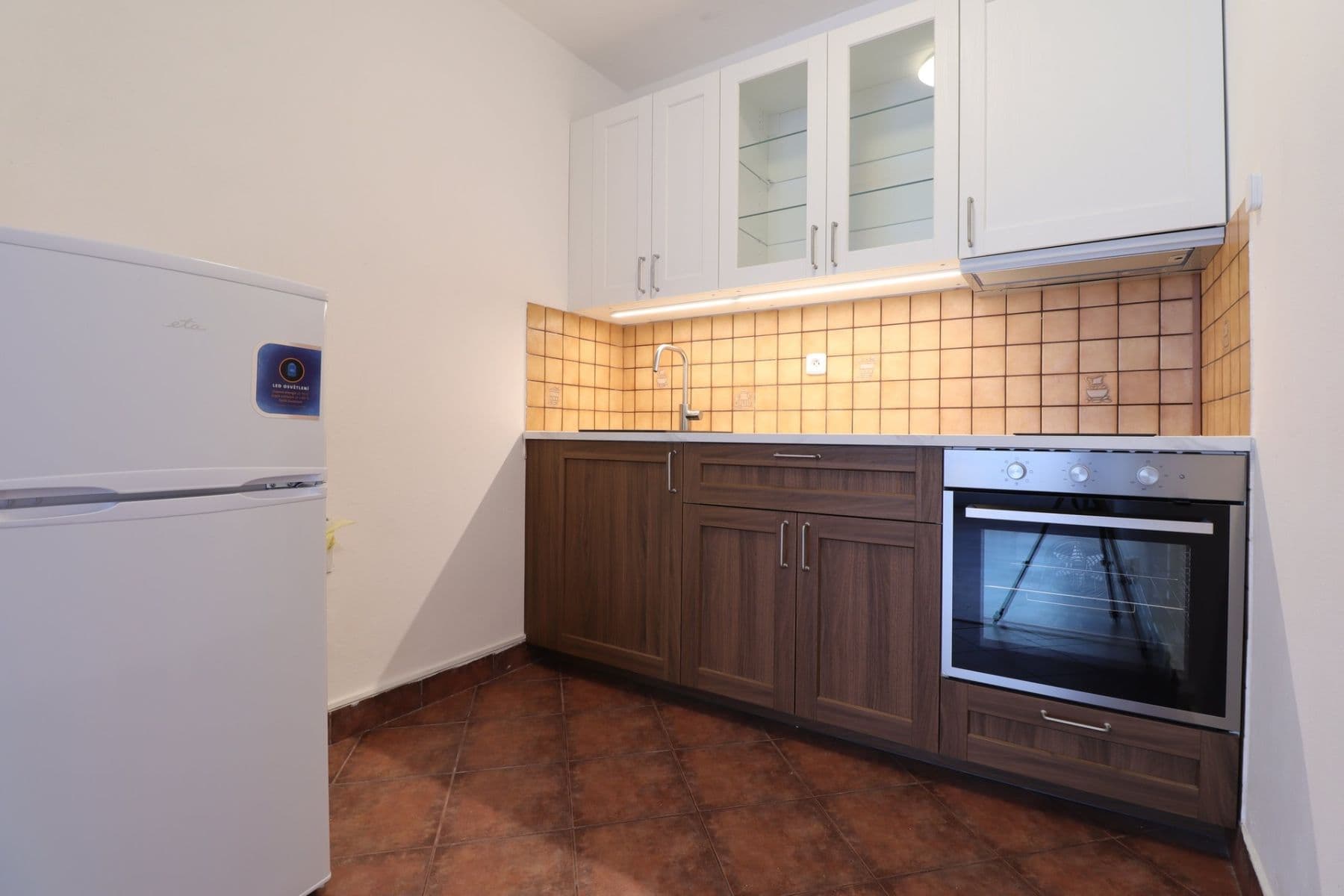 Pronájem bytu 2+kk 43 m², Boloňská, Praha, Praha Pronájem bytu 2+kk 43 m², Boloňská, Praha, Praha
