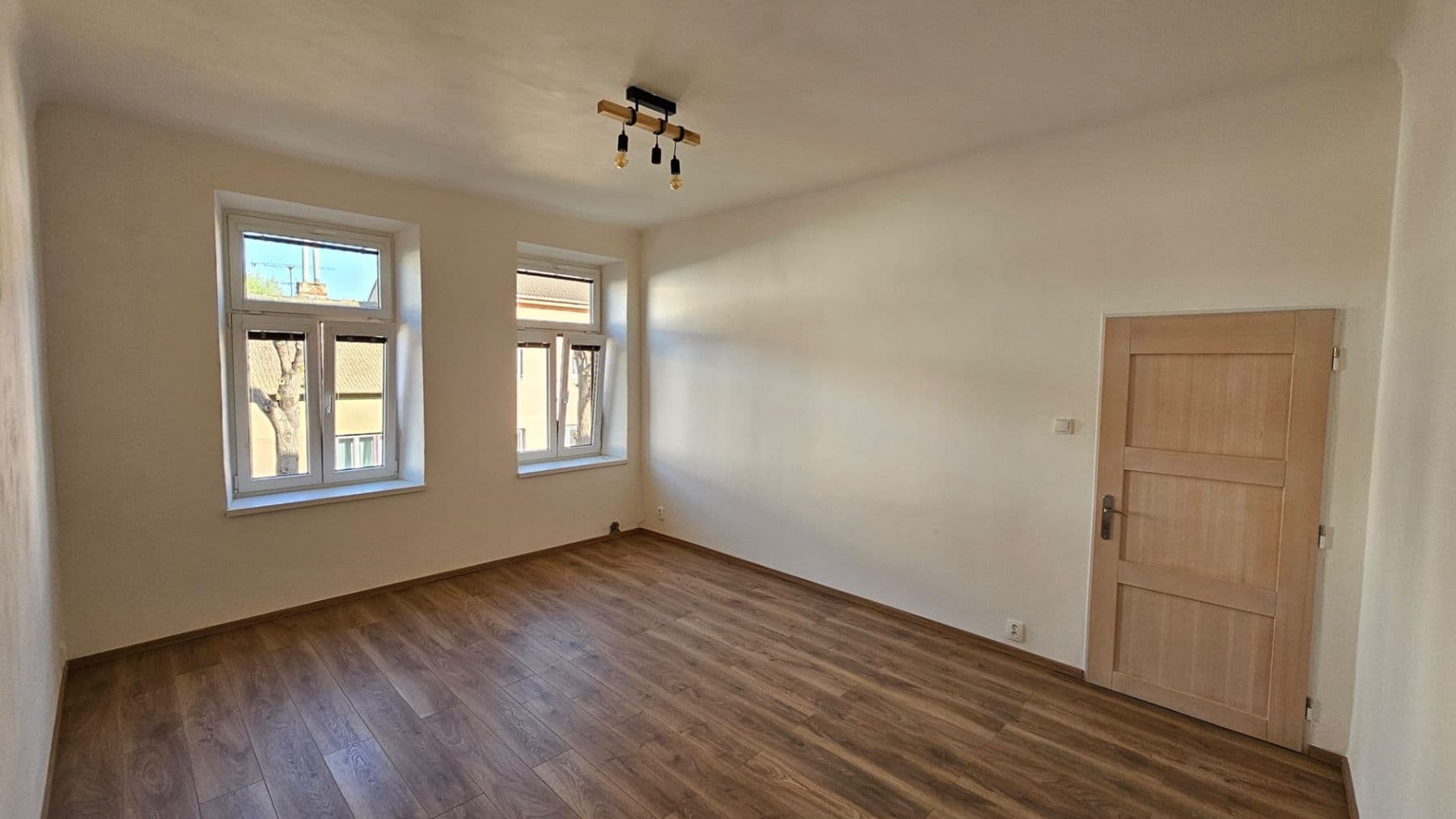 Pronájem bytu 2+1 56 m², Taussigova, Brno, Jihomoravský kraj Pronájem bytu 2+1 56 m², Taussigova, Brno, Jihomoravský kraj