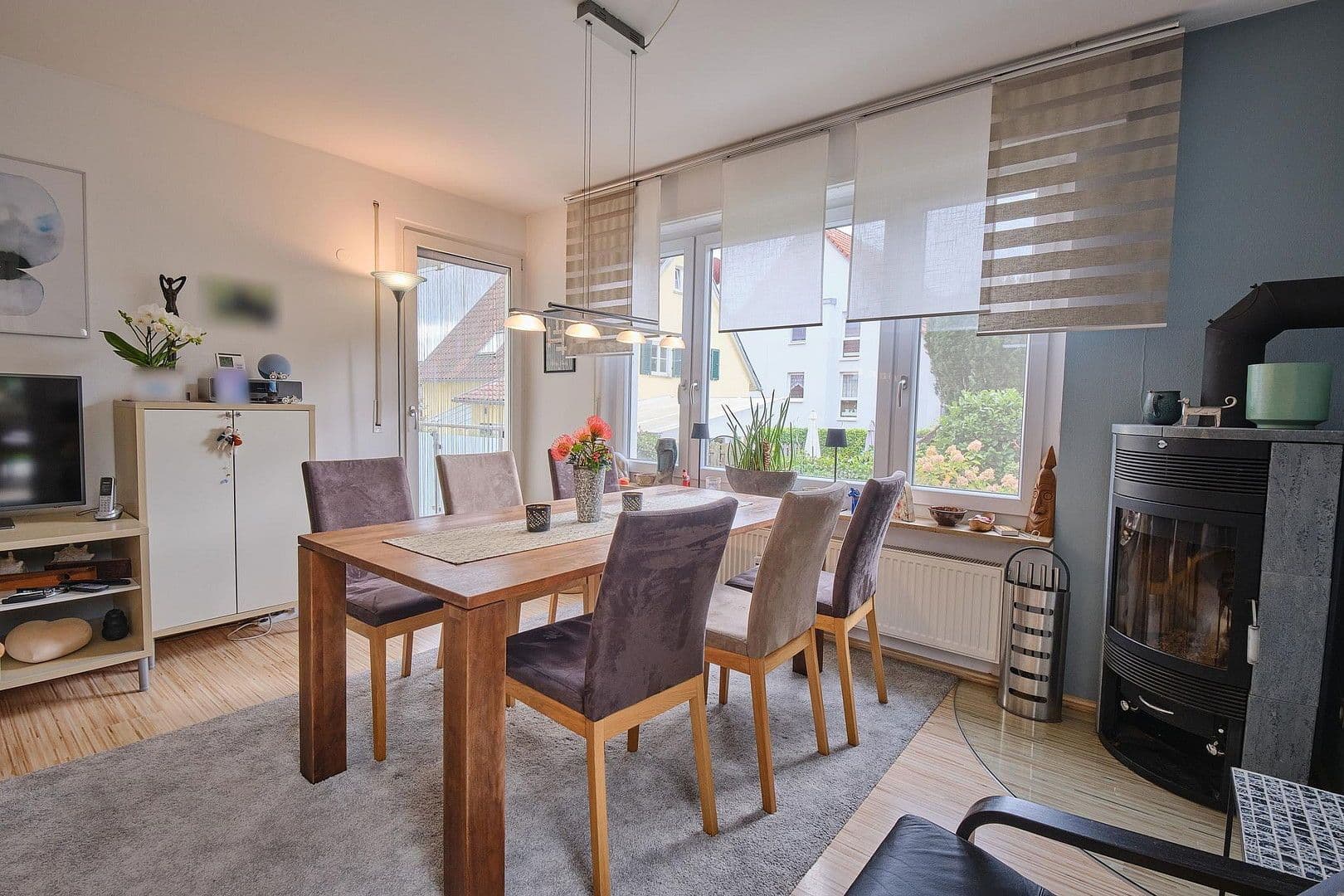 Prodej bytu 3+1 73 m², Esslingen am Neckar, Bádensko-Württembersko Prodej bytu 3+1 73 m², Esslingen am Neckar, Bádensko-Württembersko