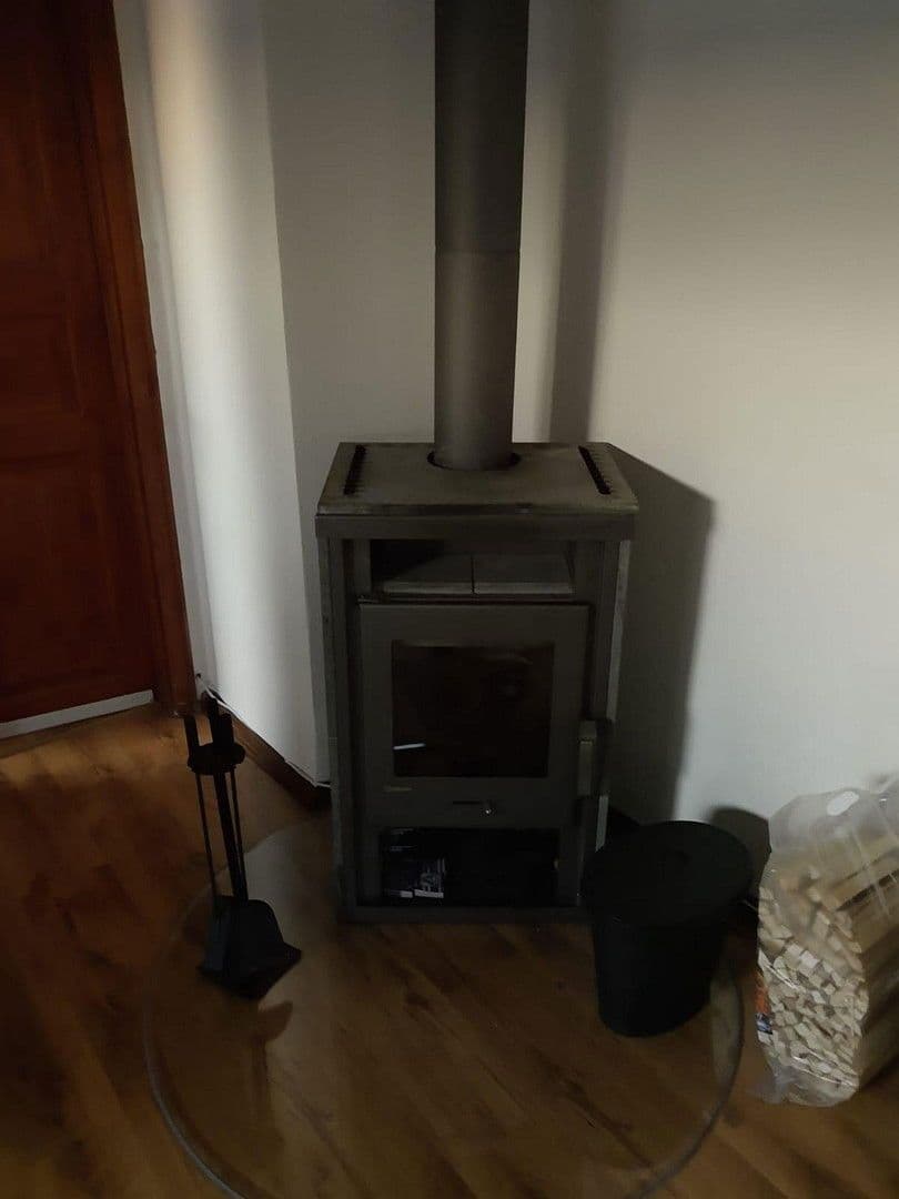 Pronájem bytu 5+1 118 m², Thomasiusstraße 7, Halle, Sasko-Anhaltsko Pronájem bytu 5+1 118 m², Thomasiusstraße 7, Halle, Sasko-Anhaltsko