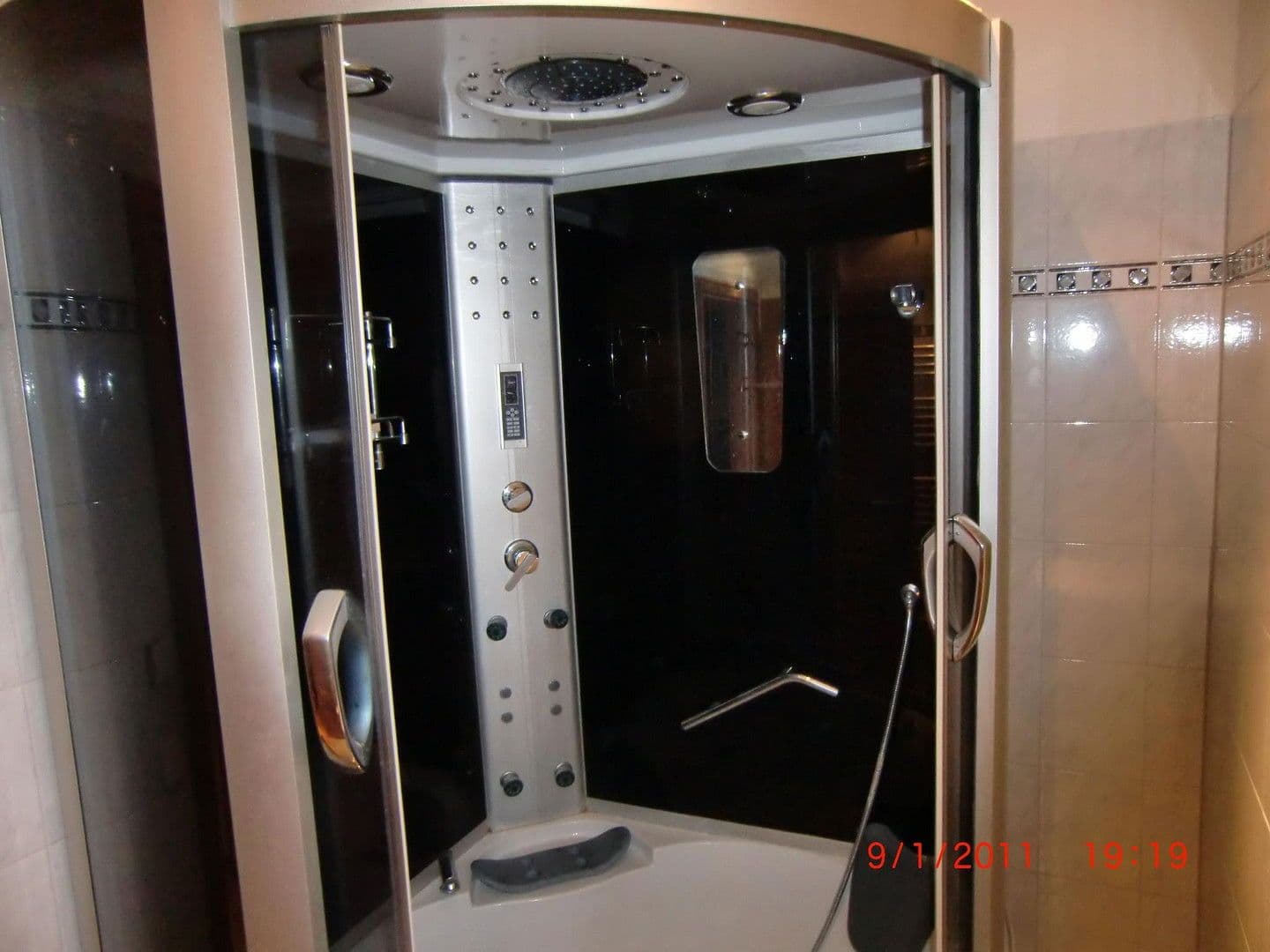 Pronájem bytu 5+1 118 m², Thomasiusstraße 7, Halle, Sasko-Anhaltsko Pronájem bytu 5+1 118 m², Thomasiusstraße 7, Halle, Sasko-Anhaltsko