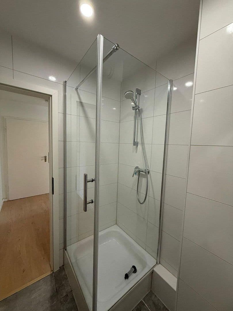 Pronájem bytu 1+1 32 m², Am Sandberg 8, Duisburg, Severní Porýní-Vestfálsko Pronájem bytu 1+1 32 m², Am Sandberg 8, Duisburg, Severní Porýní-Vestfálsko