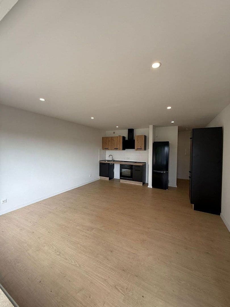 Pronájem bytu 1+1 32 m², Am Sandberg 8, Duisburg, Severní Porýní-Vestfálsko Pronájem bytu 1+1 32 m², Am Sandberg 8, Duisburg, Severní Porýní-Vestfálsko