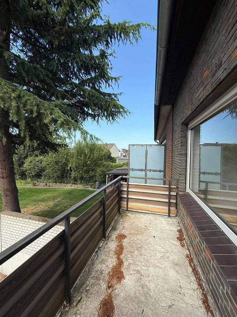 Pronájem bytu 1+1 32 m², Am Sandberg 8, Duisburg, Severní Porýní-Vestfálsko Pronájem bytu 1+1 32 m², Am Sandberg 8, Duisburg, Severní Porýní-Vestfálsko