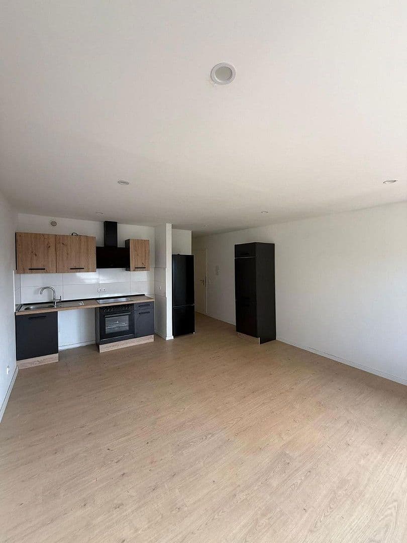 Pronájem bytu 1+1 32 m², Am Sandberg 8, Duisburg, Severní Porýní-Vestfálsko Pronájem bytu 1+1 32 m², Am Sandberg 8, Duisburg, Severní Porýní-Vestfálsko