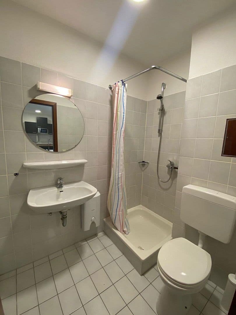 Prodej bytu 2+1 44 m², Gerhart-Hauptmann-Straße 16, Kaiserslautern, Porýní-Falc Prodej bytu 2+1 44 m², Gerhart-Hauptmann-Straße 16, Kaiserslautern, Porýní-Falc