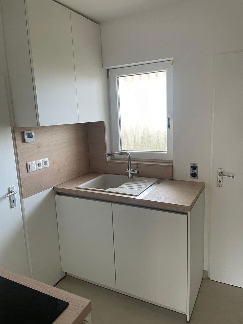 Pronájem bytu 1+1 32 m², Albrecht-Dürer-Straße 13, Bamberg, Bavorsko Pronájem bytu 1+1 32 m², Albrecht-Dürer-Straße 13, Bamberg, Bavorsko