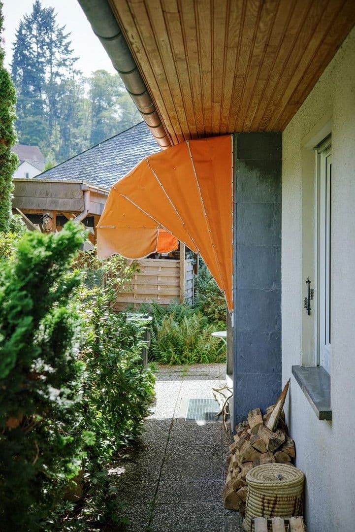 Prodej domu 330 m², pozemek 778 m², Bad Schwalbach, Hessen Prodej domu 330 m², pozemek 778 m², Bad Schwalbach, Hessen