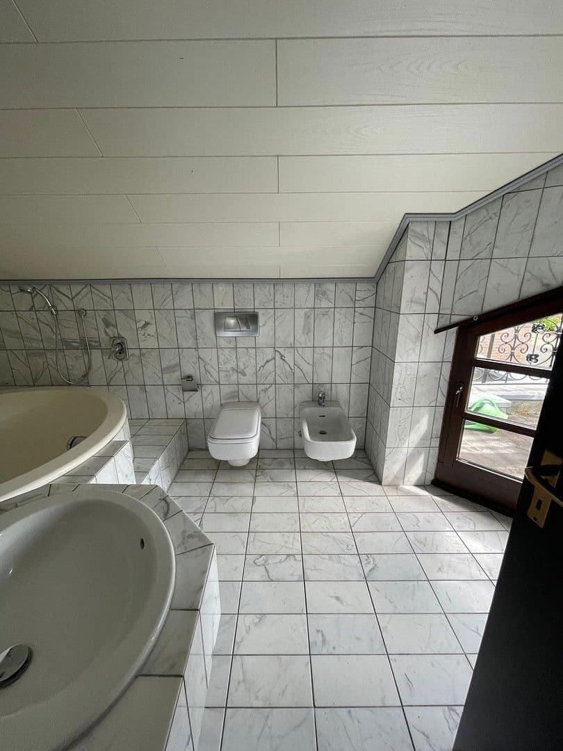 Pronájem domu 180 m², pozemek 250 m², Nachtigallenweg, Kamp-Lintfort, Severní Porýní-Vestfálsko Pronájem domu 180 m², pozemek 250 m², Nachtigallenweg, Kamp-Lintfort, Severní Porýní-Vestfálsko