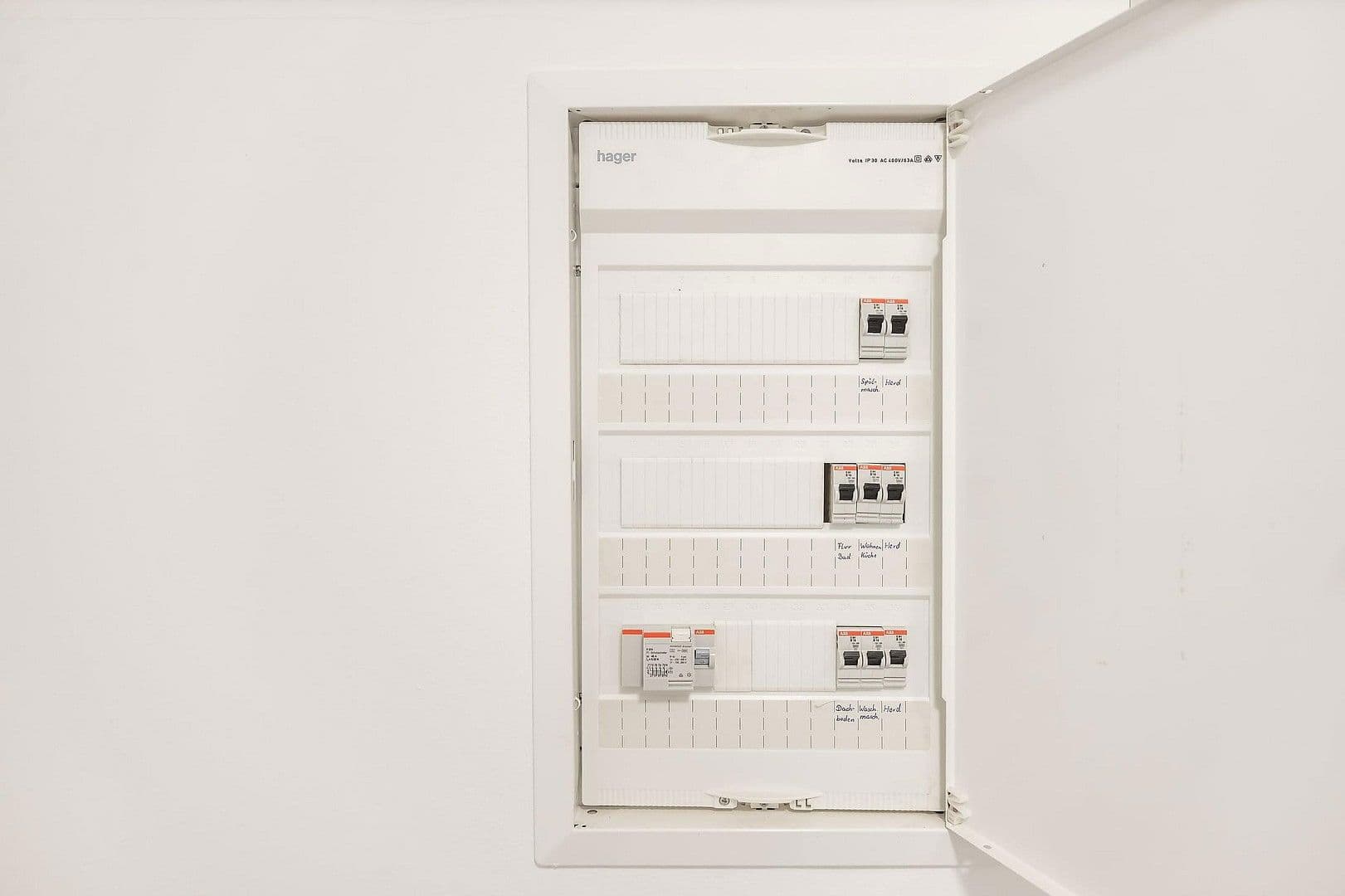 Prodej bytu 1+1 33 m², Von-Brentano-Straße 31b, Eckental, Bavorsko Prodej bytu 1+1 33 m², Von-Brentano-Straße 31b, Eckental, Bavorsko