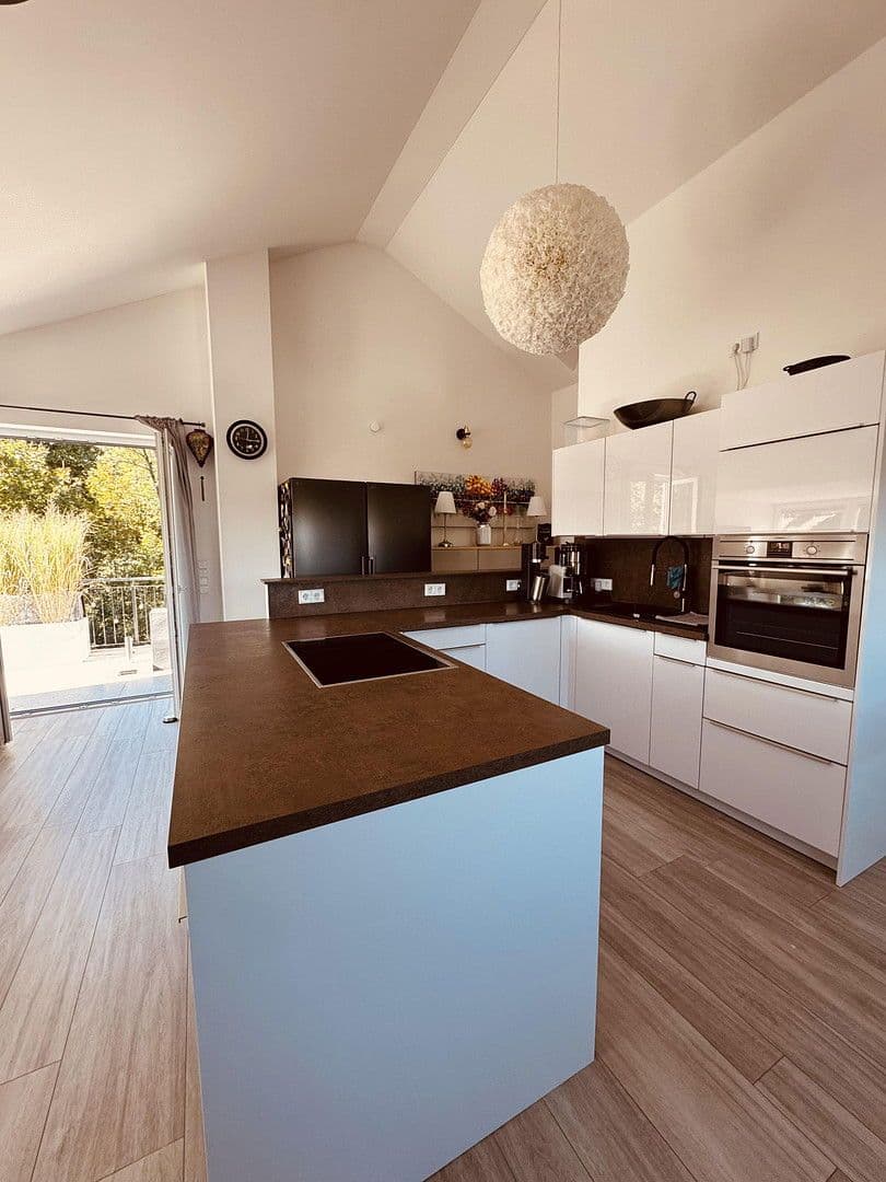 Pronájem bytu 2+1 74 m², Unterhaching, Bavorsko Pronájem bytu 2+1 74 m², Unterhaching, Bavorsko