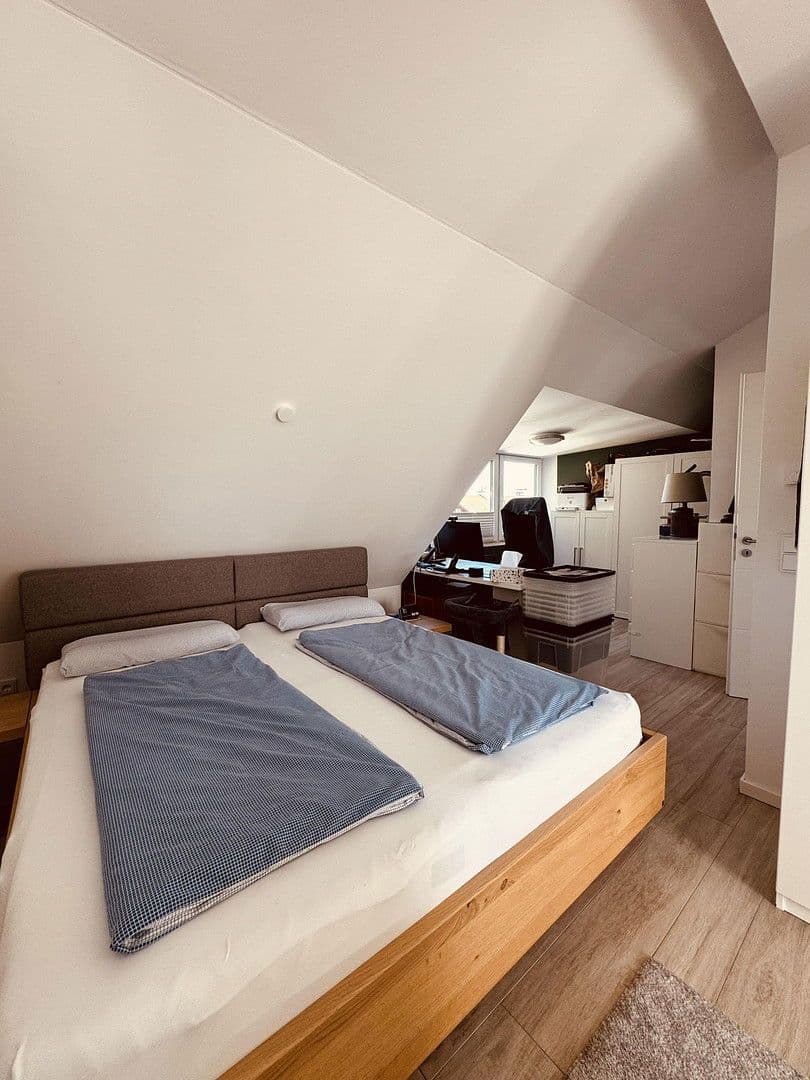 Pronájem bytu 2+1 74 m², Unterhaching, Bavorsko Pronájem bytu 2+1 74 m², Unterhaching, Bavorsko