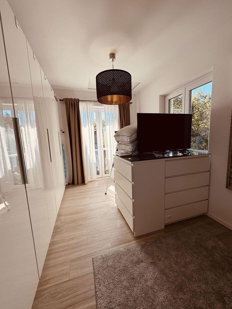 Pronájem bytu 2+1 74 m², Unterhaching, Bavorsko Pronájem bytu 2+1 74 m², Unterhaching, Bavorsko