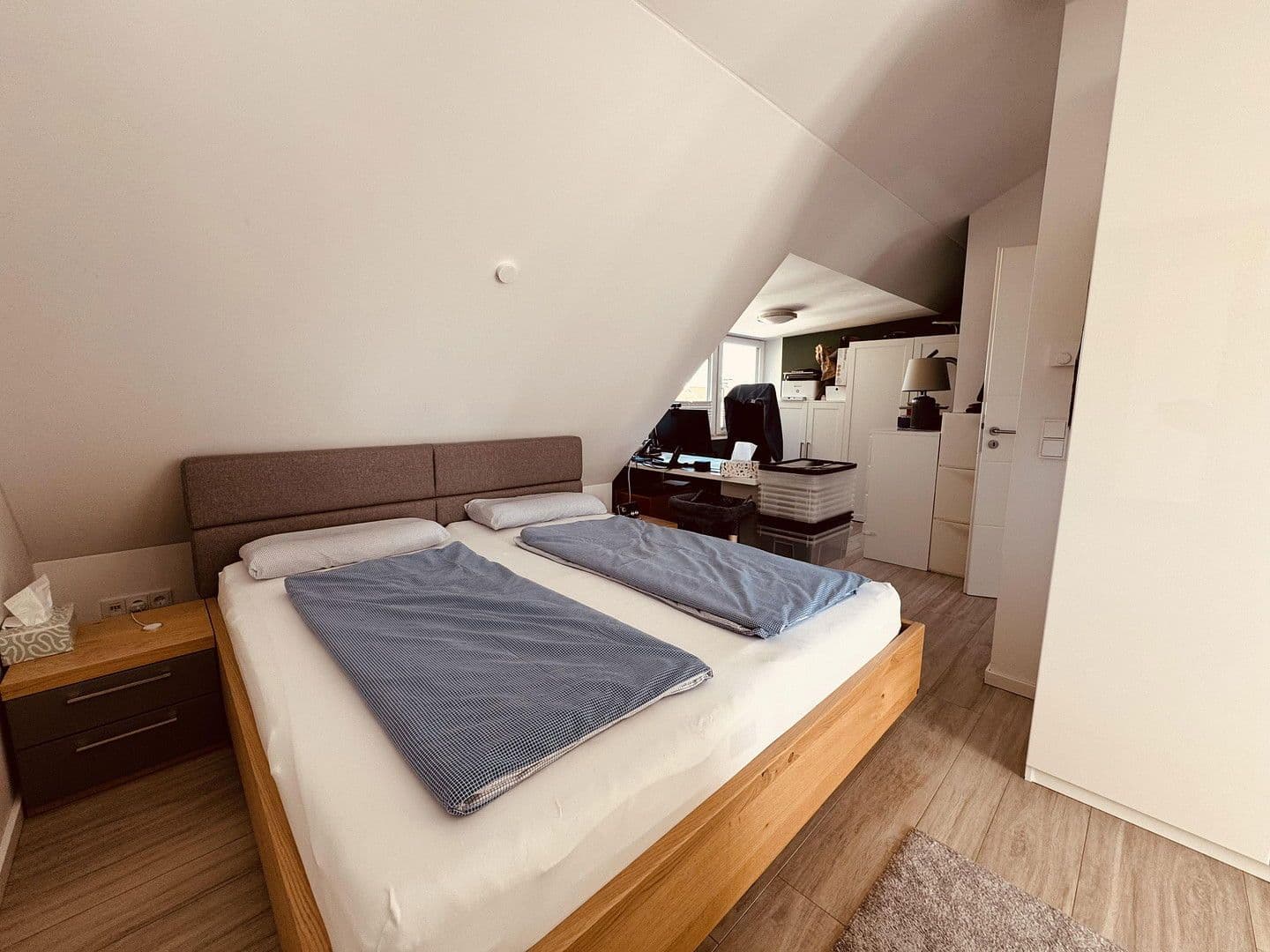 Pronájem bytu 2+1 74 m², Unterhaching, Bavorsko Pronájem bytu 2+1 74 m², Unterhaching, Bavorsko