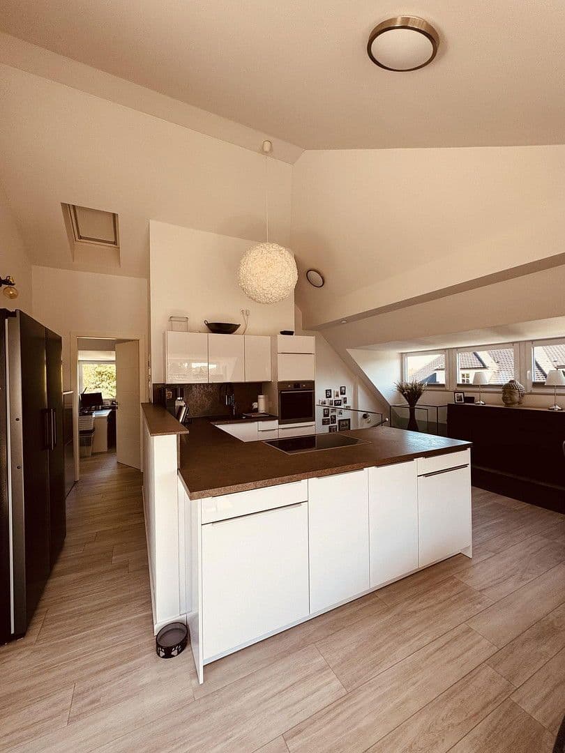 Pronájem bytu 2+1 74 m², Unterhaching, Bavorsko Pronájem bytu 2+1 74 m², Unterhaching, Bavorsko